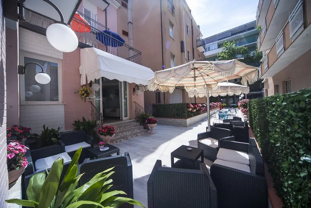 Hotel Nadia 里米尼