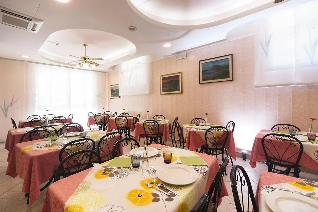 Hotel Nadia 리미니